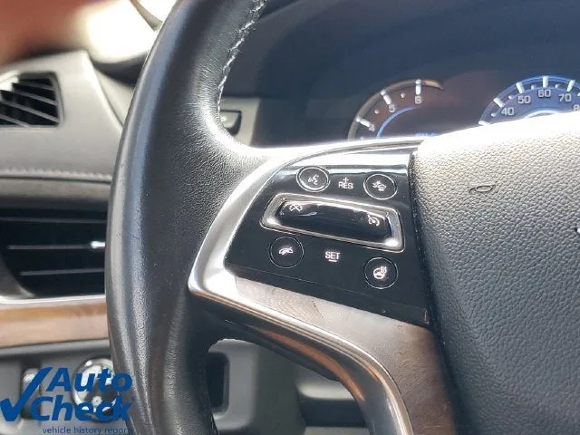 2020 Cadillac Escalade Luxury photo 25