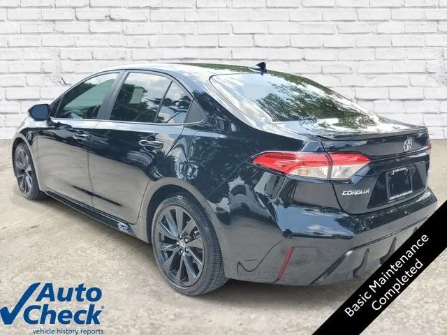 2024 Toyota Corolla SE photo 2