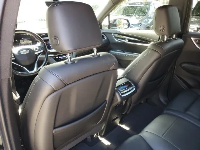 2022 Cadillac XT6 Premium Luxury photo 14