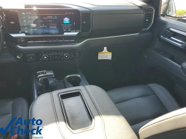 2022 Chevrolet Silverado 1500 RST photo 14