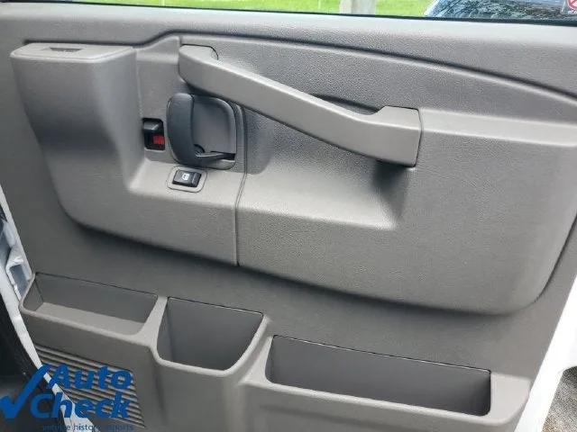 2025 Chevrolet Express Cargo WT photo 25