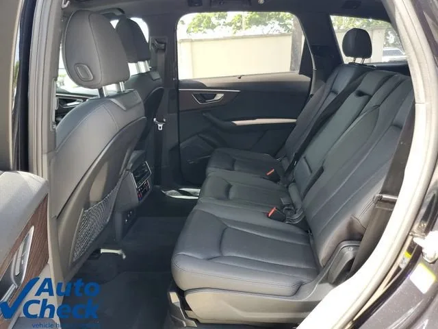 2020 Audi Q7 Prestige photo 11