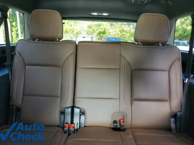 2021 Chevrolet Suburban High Country photo 11