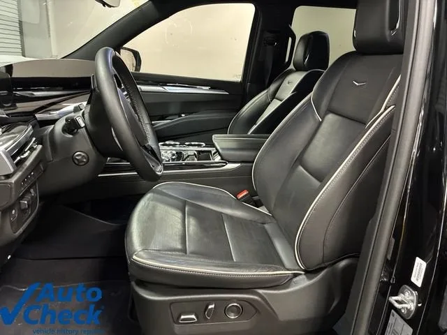 2025 Cadillac Escalade Sport photo 10
