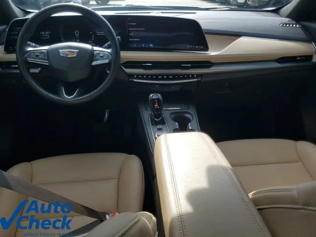 2024 Cadillac XT4 Luxury photo 16