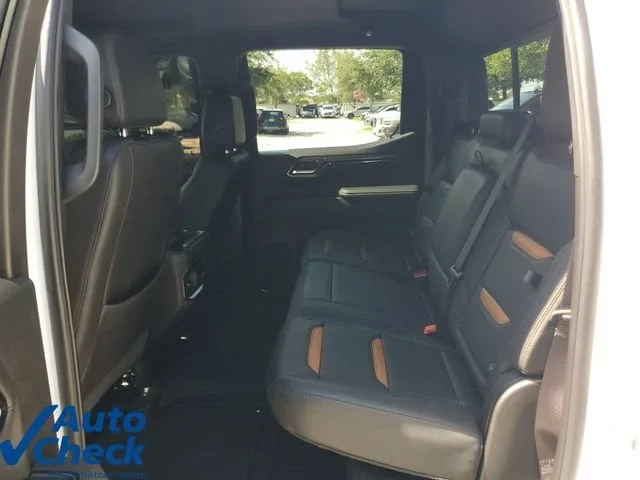 2024 GMC Sierra 1500 AT4 photo 12