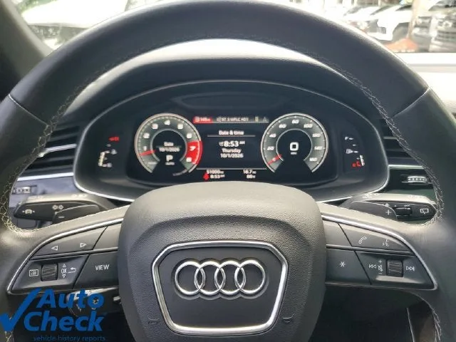 2021 Audi Q8 Premium Plus 55 TFSI quattro Tiptronic photo 23