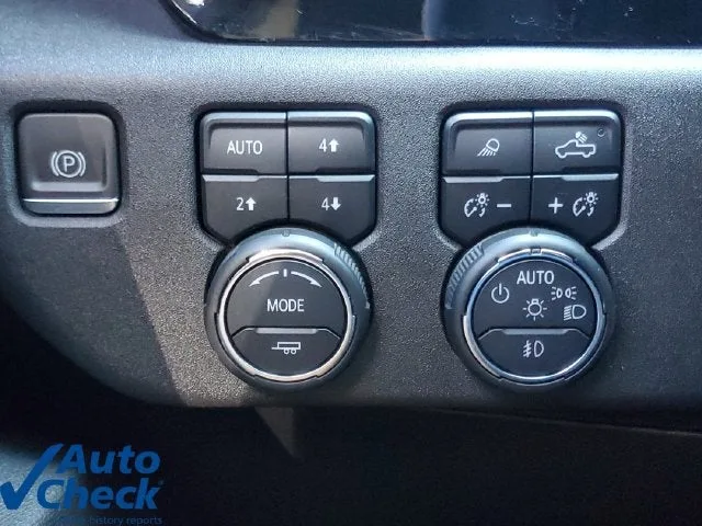 2024 Chevrolet Silverado 1500 RST photo 27