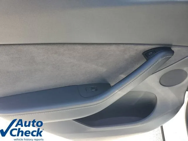 2021 Tesla Model Y Long Range photo 14