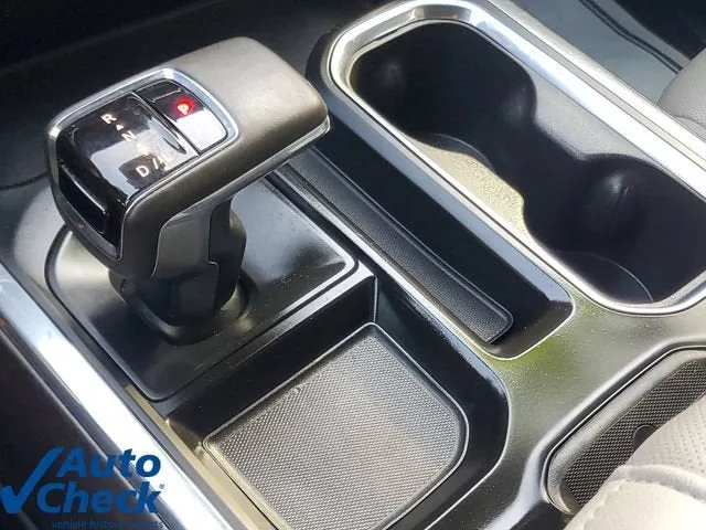 2023 GMC Sierra 1500 SLT photo 24