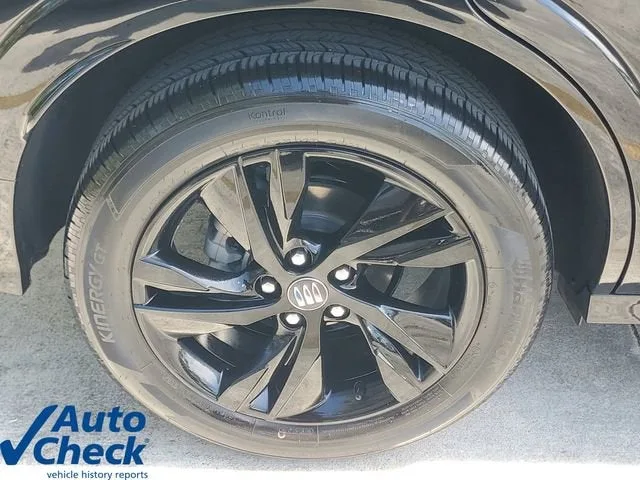 2024 Buick Encore GX Sport Touring photo 8