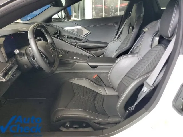 2021 Chevrolet Corvette Stingray 2LT photo 12