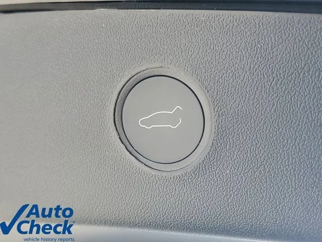 2022 Tesla Model 3 Long Range photo 9
