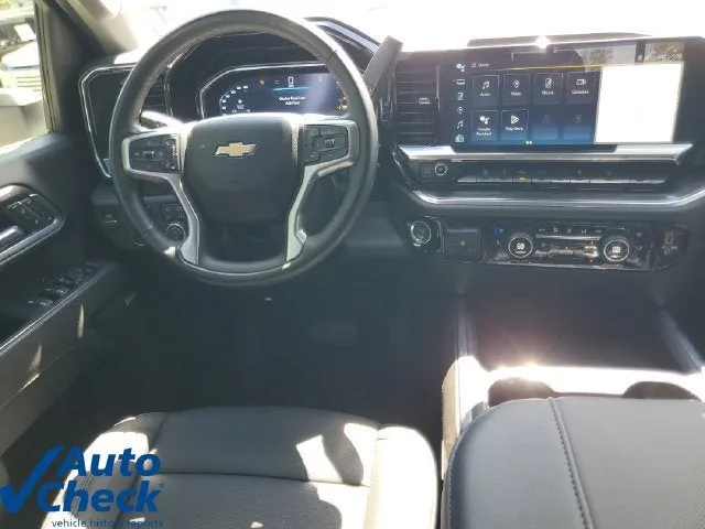2025 Chevrolet Silverado 3500 HD LTZ photo 16