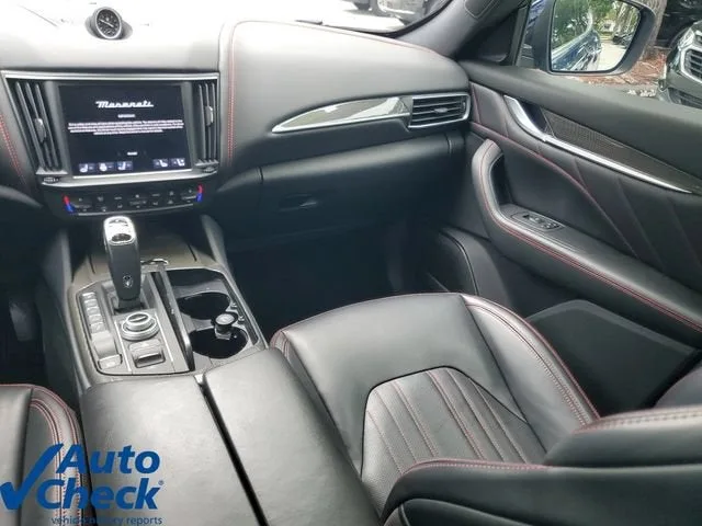 2023 Maserati Levante GT photo 16