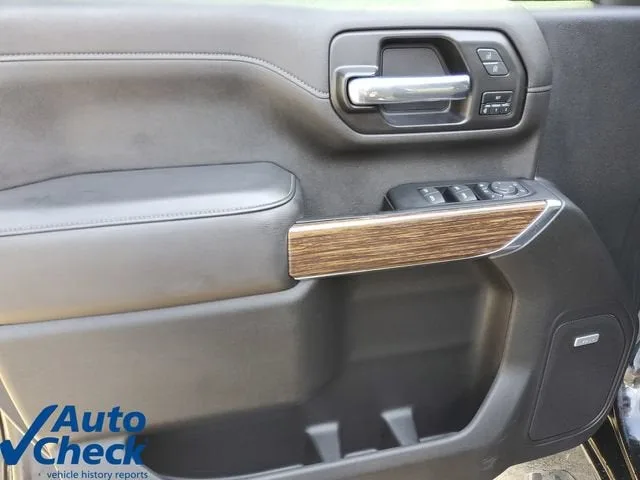 2022 Chevrolet Silverado 2500 HD High Country photo 21