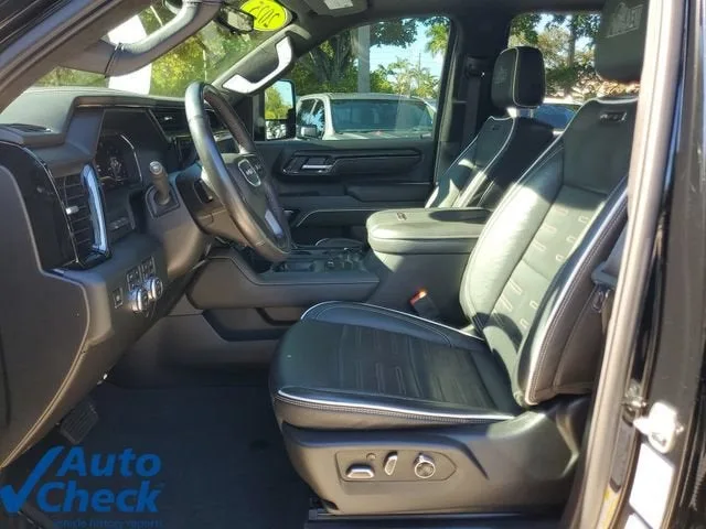 2025 GMC Sierra 2500 HD AT4X photo 15
