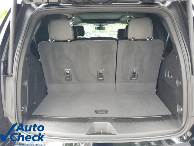 2022 Chevrolet Tahoe LT photo 10