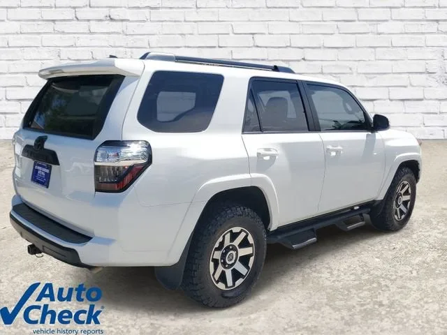 2023 Toyota 4Runner TRD Off Road Premium photo 4