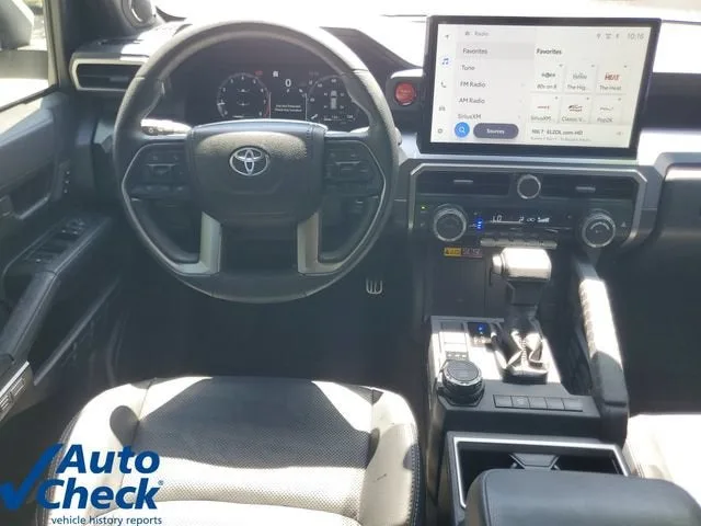 2025 Toyota 4Runner SR5 photo 18