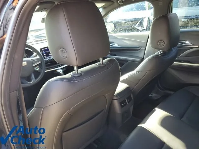 2024 Cadillac CT4 Luxury photo 11