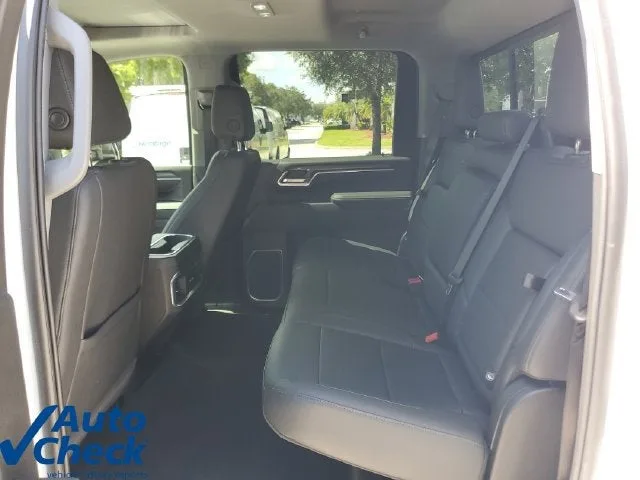 2025 Chevrolet Silverado 3500 HD LTZ photo 12