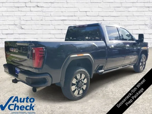 2025 GMC Sierra 2500 HD Denali photo 4