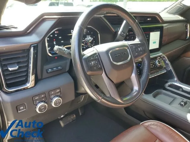 2025 GMC Sierra 2500 HD Denali Ultimate photo 18