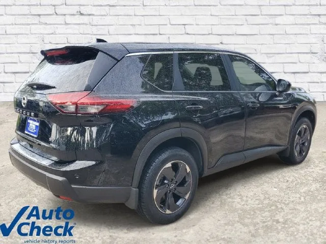 2024 Nissan Rogue SV FWD photo 4