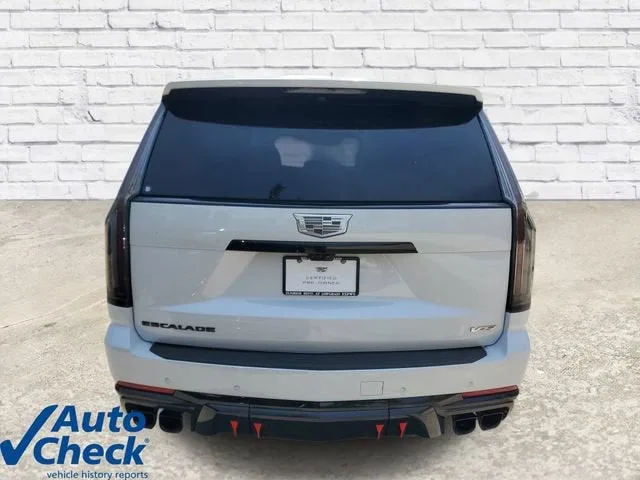 2026 Cadillac Escalade V-Series photo 3