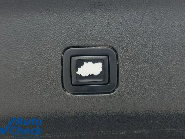 2022 Chevrolet Tahoe RST photo 11