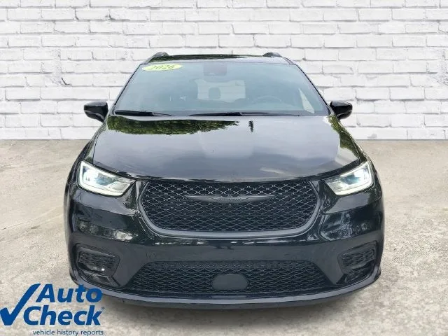 2026 Chrysler Pacifica Limited photo 6