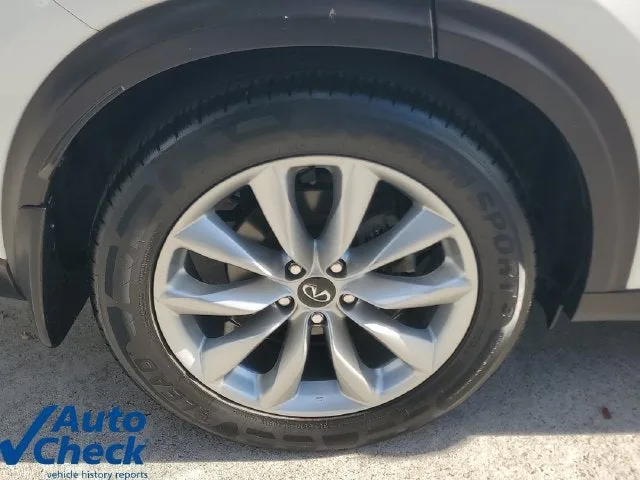 2021 INFINITI QX50 LUXE photo 6
