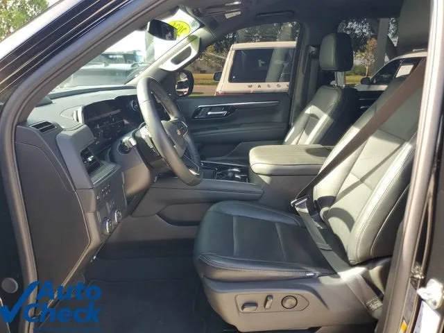 2026 Chevrolet Suburban LS photo 17
