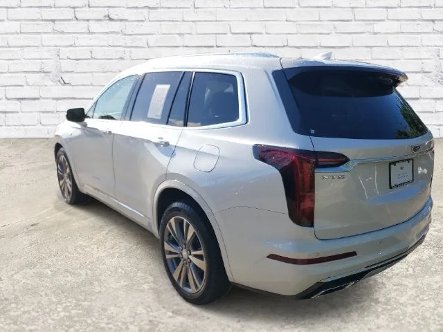 2025 Cadillac XT6 Premium Luxury photo 2