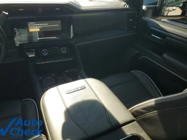 2025 GMC Sierra 2500 HD AT4X photo 13