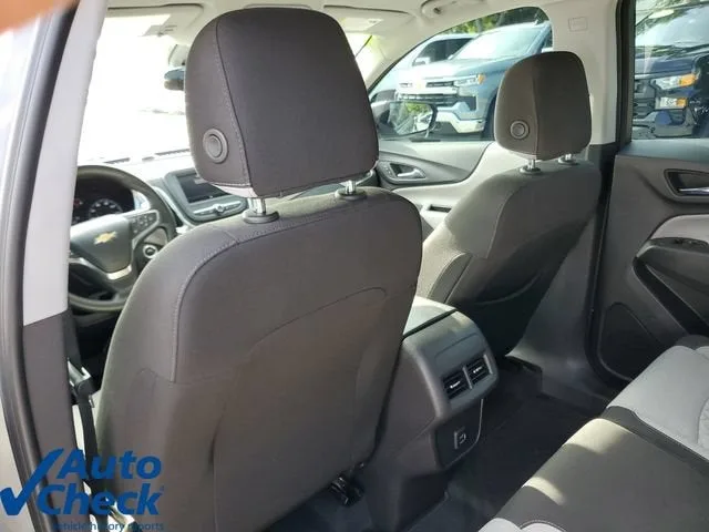 2024 Chevrolet Equinox LS photo 10
