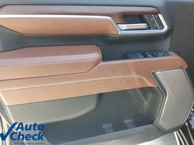 2025 GMC Sierra 2500 HD Denali Ultimate photo 19