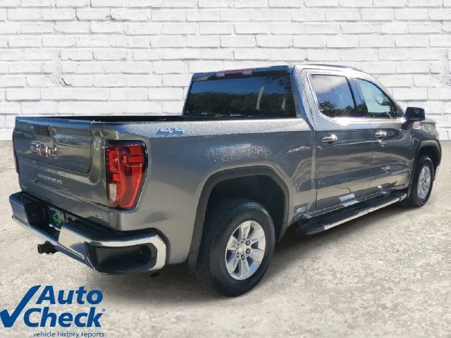 2022 GMC Sierra 1500 Limited SLE photo 4