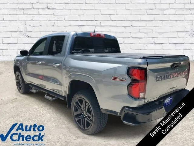 2025 Chevrolet Colorado Z71 photo 2