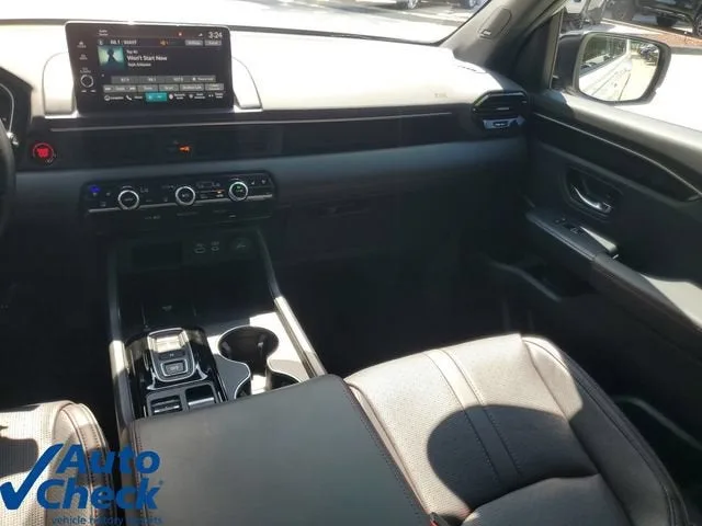 2025 Honda Pilot Black Edition photo 19
