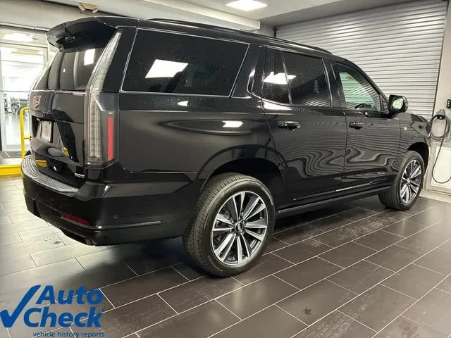 2025 Cadillac Escalade Sport photo 5