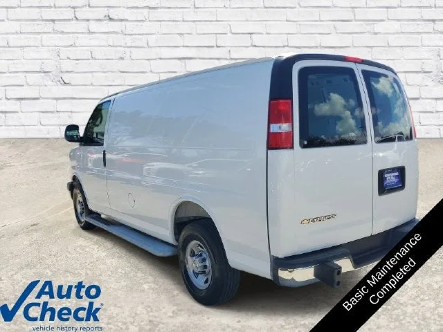 2025 Chevrolet Express Cargo WT photo 2