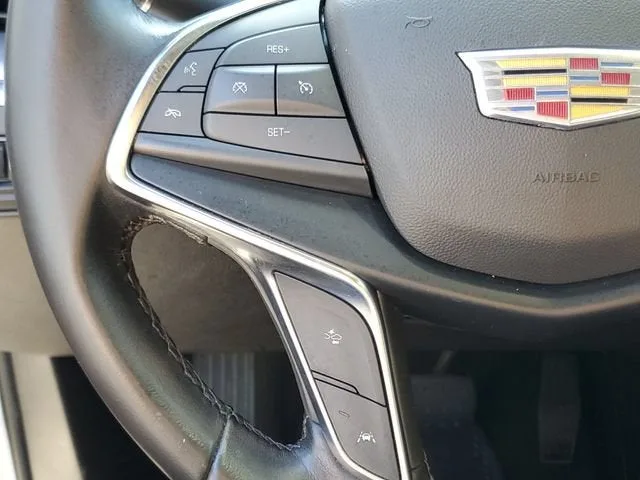 2023 Cadillac XT5 FWD Luxury photo 20