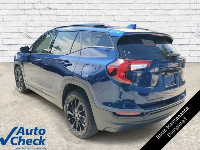 2023 GMC Terrain SLT photo 2