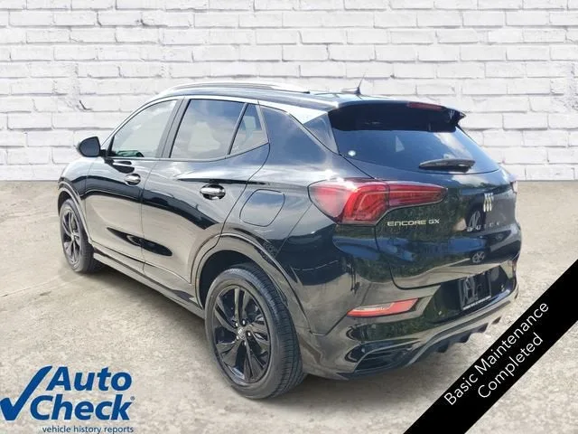 2024 Buick Encore GX Sport Touring photo 2