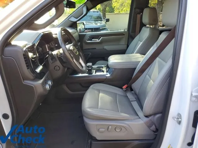 2023 GMC Sierra 1500 SLT photo 17