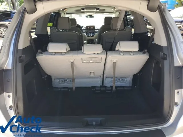 2022 Honda Odyssey Elite photo 9
