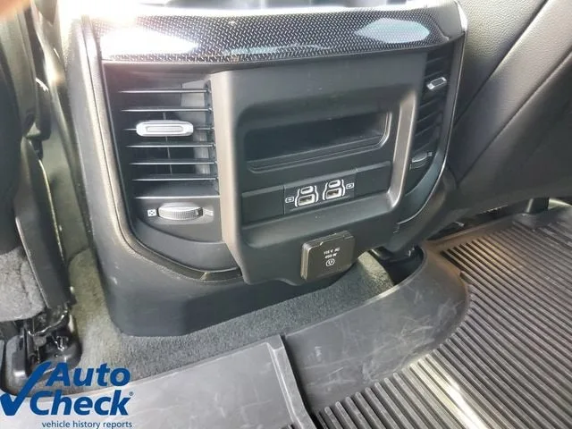 2022 RAM 1500 Laramie photo 14