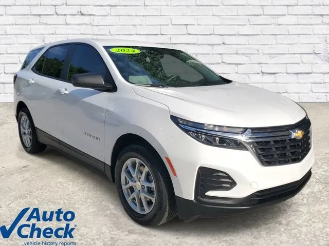 2024 Chevrolet Equinox LS photo 4